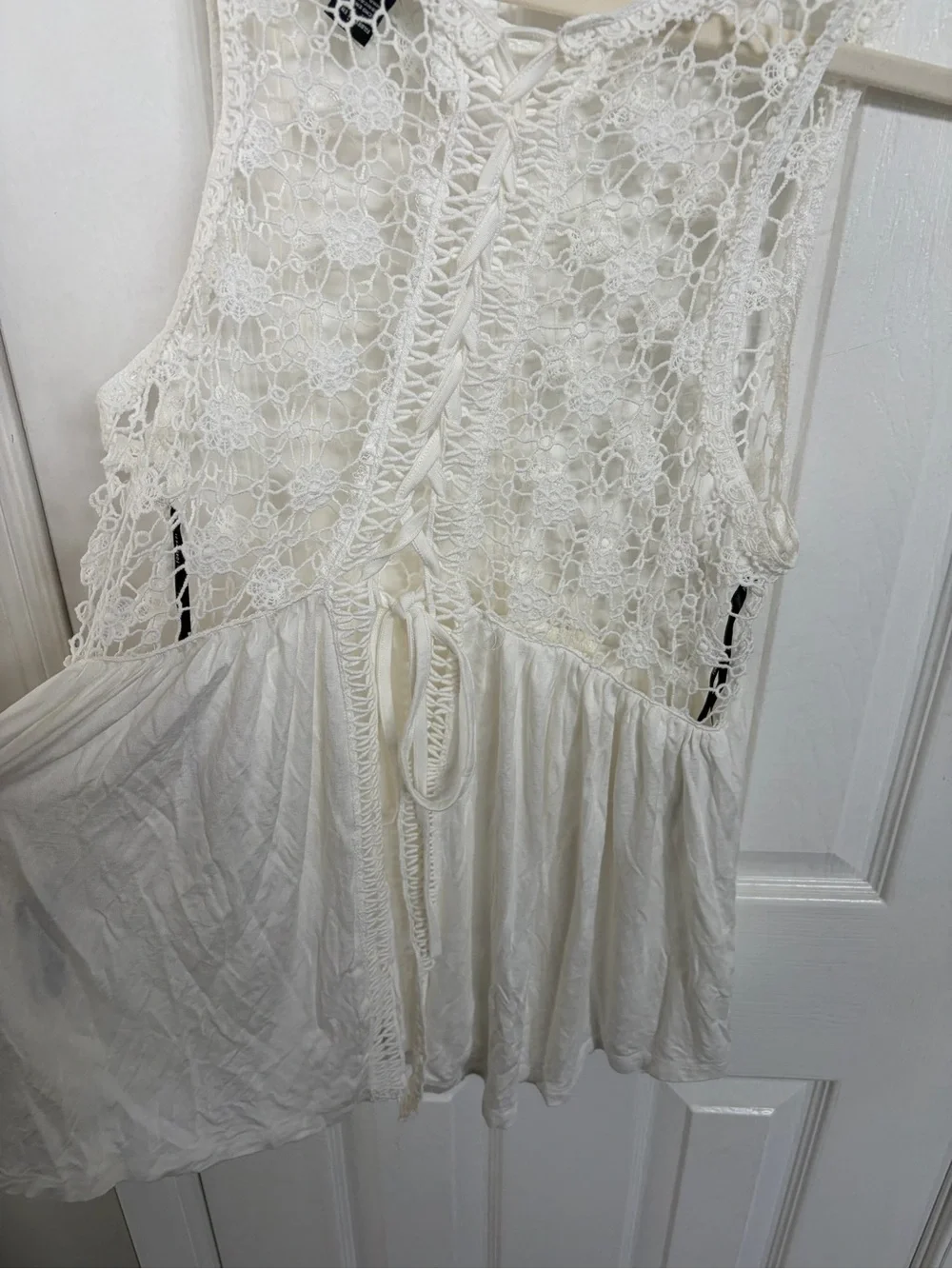 Forever 21 Cream Crochet Lace Tank